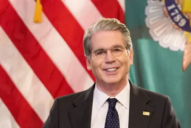 «No juegues la lotería»: la cruzada de Scott Bessent por la educación financiera en tiempos de deuda récord