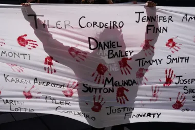 Purdue Pharma se disuelve: cómo el acuerdo por los opioides reconfigura la responsabilidad y la reparación en Estados Unidos