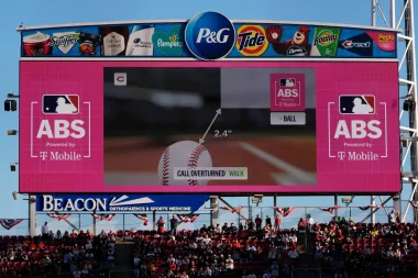 Umpires robóticos y la nueva era del béisbol: análisis del impacto en estadísticas, tiempo de juego y conducta de los equipos