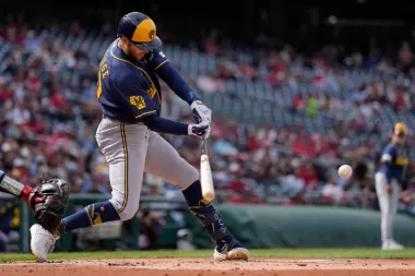 Noche de contrastes en la MLB: del susto de Christian Walker a la racha de bases por bolas y la serenidad de Kyle Harrison