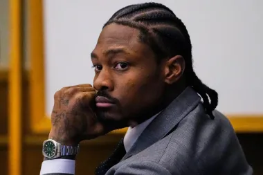 Análisis: La absolución de Stefon Diggs y su impacto en la NFL — ¿vuelta al campo o disciplina pendiente?
