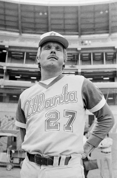 Ted Turner: el magnate que reinventó el deporte y la televisión con audacia y espectáculo