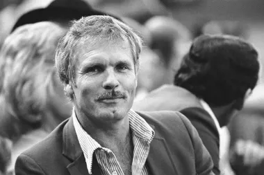 Ted Turner y la invención de las noticias 24/7: cómo cambió CNN la forma en que entendemos el mundo