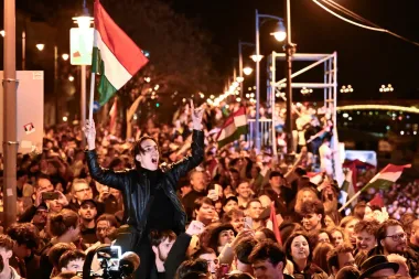 <strong>El adiós a la era Orbán: qué implica la victoria de Péter Magyar para Hungría y Europa</strong>