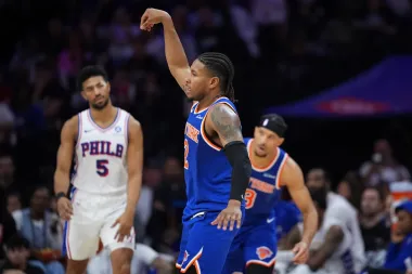 Playoffs NBA 2026: El drama de Wembanyama y la contundencia de los Knicks, dos caras de una postemporada implacable