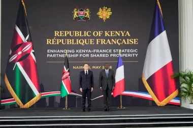 África hacia una nueva era de relaciones: la apuesta de Francia por una “asociación entre iguales” en Nairobi
