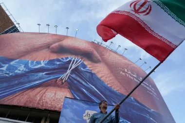 Atasco diplomático y riesgo de escalada: cómo la disputa entre Irán y EE. UU. amenaza con reabrir la crisis en Oriente Medio
