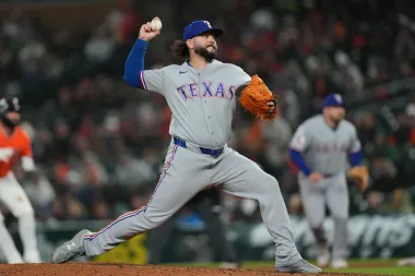 Entre lesiones, decisiones y reemplazos: cómo manejan los Rangers y Guardians los imprevistos en plena temporada