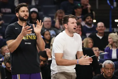 La lesión de Luka Dončić: diagnóstico, recuperación y el impacto en los Lakers