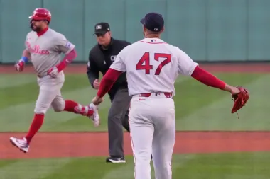 La racha de Kyle Schwarber y el pulso de los Phillies: cómo un estallido de poder reaviva a Filadelfia