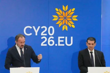 ¿Riesgo de escasez de combustible para aviación en la UE? Entre la geopolítica y la oportunidad de acelerar la transición energética