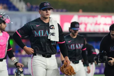 Entre la esperanza y la incertidumbre: Marlins, lesiones y la segunda oportunidad de Hendriks en las menores
