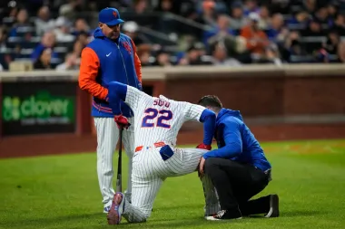 De lesiones, jugadas inusuales y la fragilidad del béisbol moderno