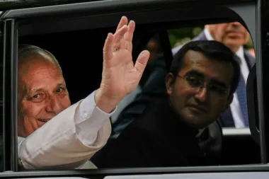 El papa en La Sapienza: advertencia sobre la inteligencia artificial, el gasto militar y la espiral hacia la aniquilación