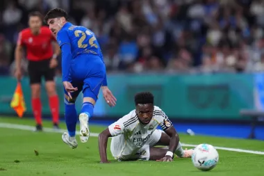 Tensión en el Bernabéu: Real Madrid entre abucheos, sanciones y crisis deportiva