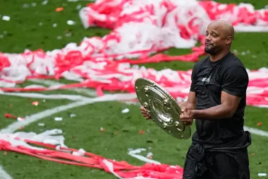 Bayern vuelve a dominar: goleada, récord histórico y la fiesta bávara mientras Europa se mueve