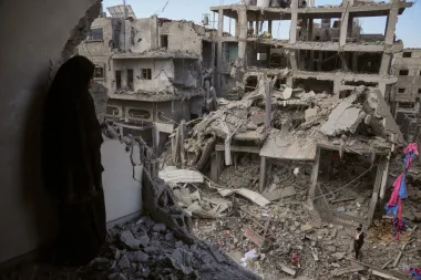 Al borde del acuerdo: el futuro incierto del alto el fuego en Gaza y la hoja de ruta para la desmilitarización