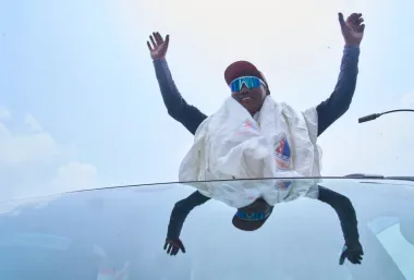 Cima de muchos: el auge de escaladores en el Everest y el dilema de la seguridad