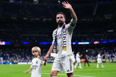 Adiós y cambio de ciclo: descenso, despedidas y el pulso del fútbol europeo y estadounidense