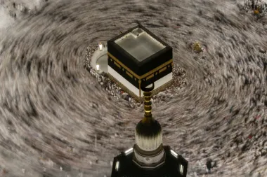 <h1>La peregrinación del Hajj en tiempos de tensión: fe, logística y desafíos geopolíticos</h1>