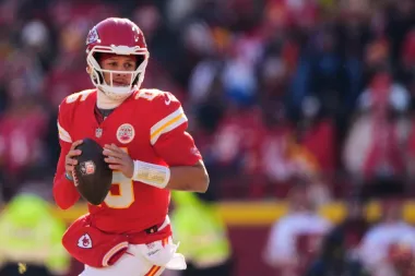 Josh Jacobs bajo investigación y cargos: qué sabemos, qué significa para los Packers y cómo puede evolucionar el caso