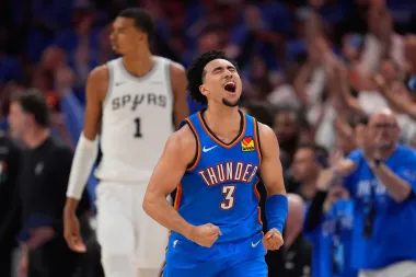 Tormentas y reconocimientos: entre las ausencias del Thunder y el galardón de Joe Mazzulla