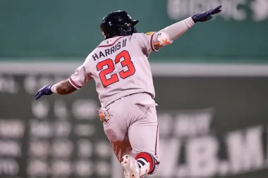 Noche de vuelacercas y decisiones apretadas: análisis de las jornadas de los Braves y los Blue Jays