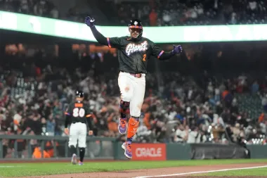 Dos noches en la cumbre del béisbol: remontadas, lesiones y la vigencia de las superestrellas