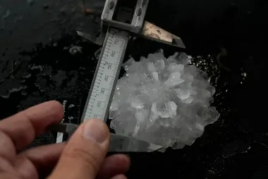 Granizo en un mundo más cálido: cómo el calentamiento puede intensificar el daño del hielo que cae del cielo