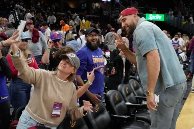 De Cleveland para Cleveland: Travis Kelce, de héroe local a copropietario de los Guardians
