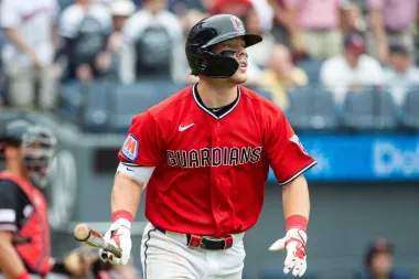 Dos historias de pitcheo y resistencia: Gavin Williams salva a Cleveland y Dustin May roza la perfección en Milwaukee