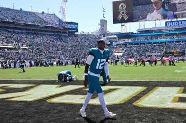Travis Hunter: la recuperación, el muro de simulación y el desafío de ser dos vías en la NFL