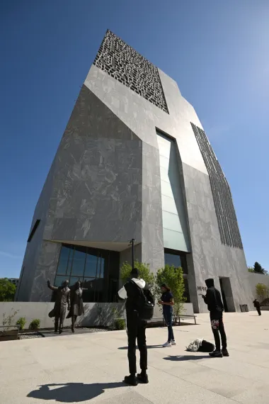 El Centro Presidencial Obama: polémica piedra angular de un paisaje en transformación