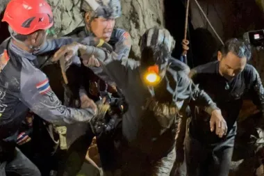 Rescate en Laos: dentro de la operación para liberar a los aldeanos atrapados en una cueva inundada