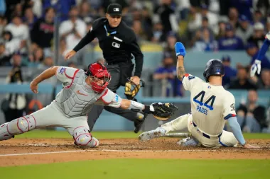 Tensión y resistencia en la MLB: lesión de Realmuto y el dominio de Jack Leiter en una jornada que reafirma el pulso del béisbol