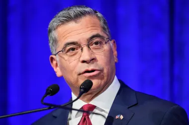 Primarias en Estados Unidos: choques estratégicos y mapas que redefinen la carrera hacia 2026