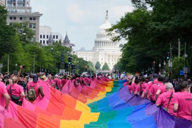Orgullo en tiempos difíciles: celebración, protesta y resistencia comunitaria