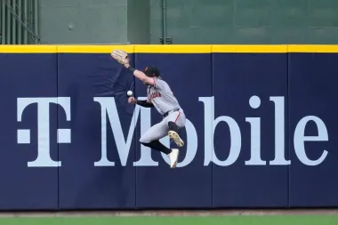 Noche de palizas y reapariciones: Brewers arrollan a los Giants y los Royals rompen su mala racha