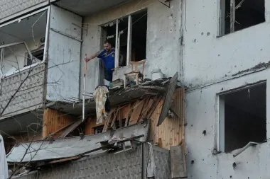 La noche de fuego sobre Kyiv: un análisis profundo del nuevo asalto con misiles y drones