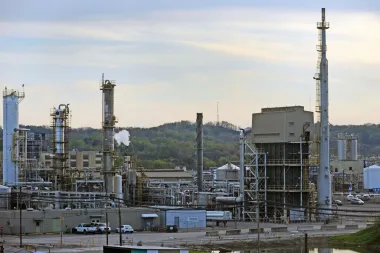 ¿Quién investiga cuando ocurren desastres químicos? Por qué la posible eliminación del Chemical Safety Board pone en riesgo comunidades y trabajadores