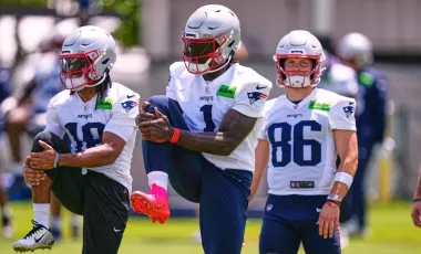 ¿Regreso de Aaron Donald y la nueva era post-True Rams?: El impacto de Myles Garrett y el terremoto de A.J. Brown en la NFL