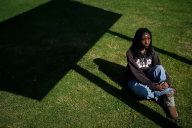 Cuando la equidad educativa se convierte en controversia: el giro federal que redefine los programas para estudiantes de color