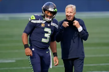 El final de una era y la perseverancia de otra: Russell Wilson se retira y Trent Williams valora el adiós