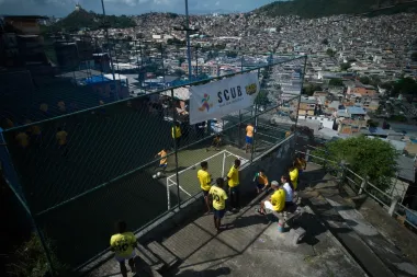 El fútbol como refugio: cómo un proyecto en las favelas de Río transforma vidas y abre puertas internacionales