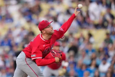 Freddie Freeman decide en el último suspiro y Roki Sasaki deslumbra: una noche de contrastes en la MLB