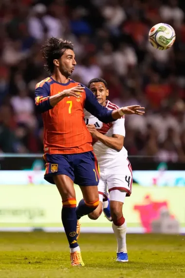 Entre pruebas y promesas: España afina su maquinaria y Japón sueña en Nashville rumbo a la Copa Mundial